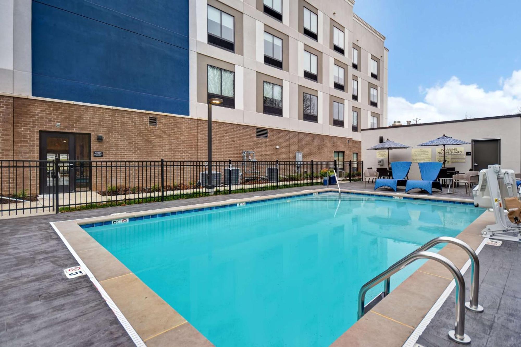 Hampton Inn Pleasant View Exteriör bild